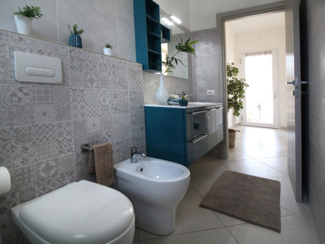 media.bagno-appartamento-samanta-gatteo-mare