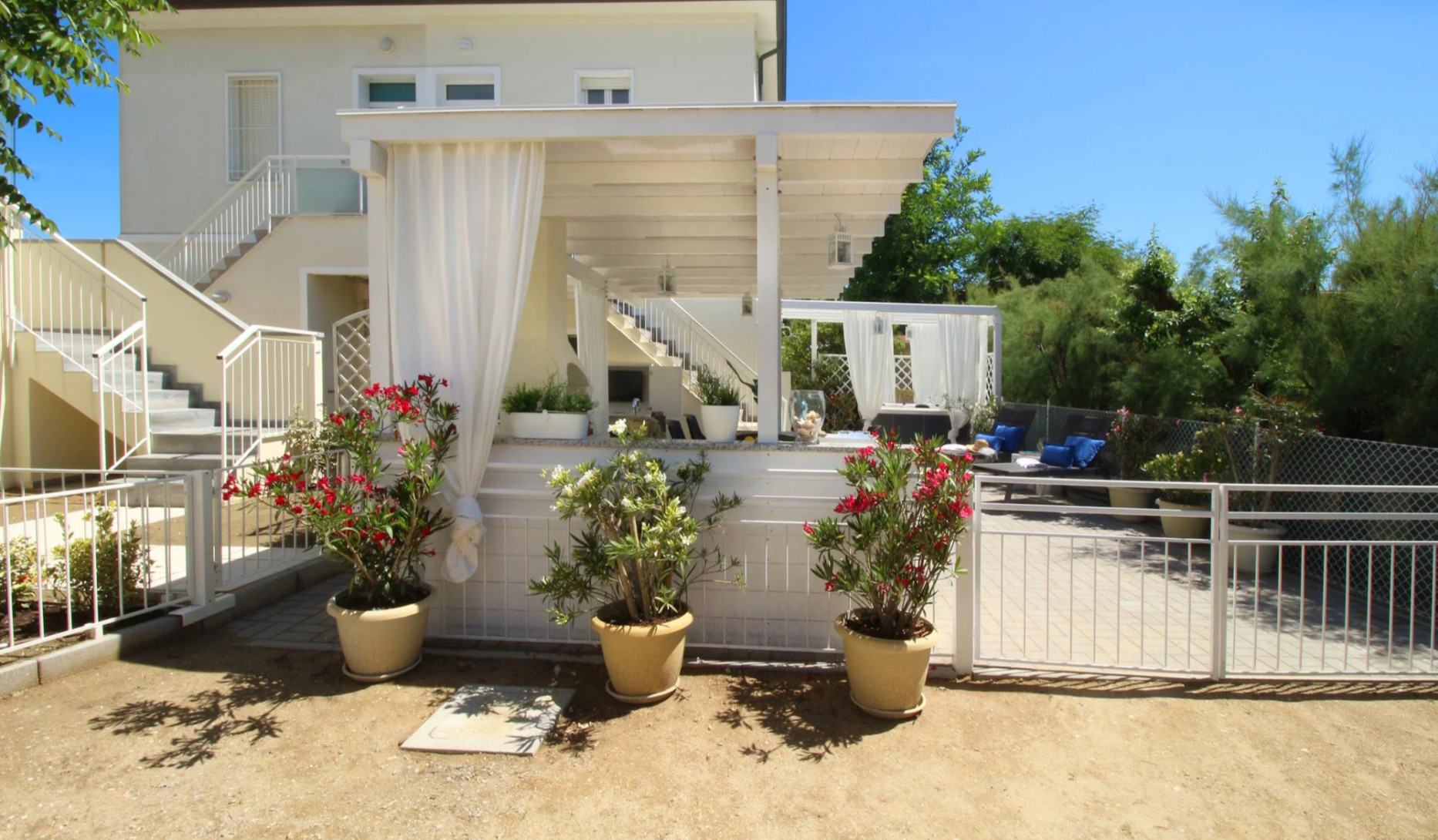 media.la-casa-sulla-spiaggia 1