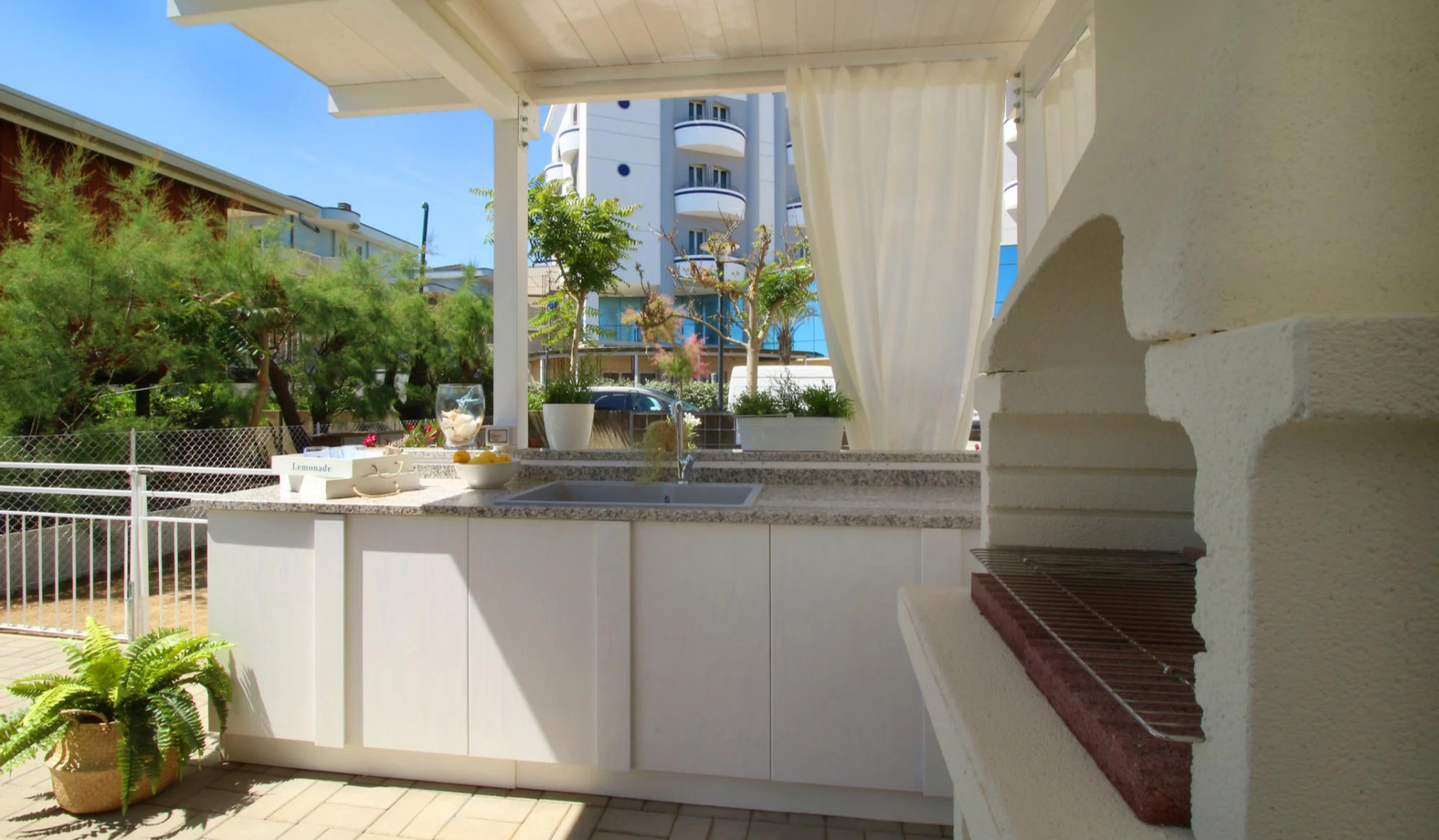 media.la-casa-sulla-spiaggia 1